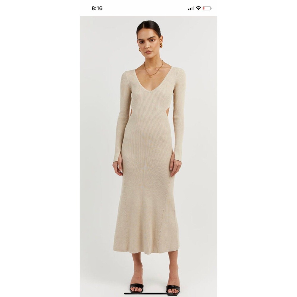 Dissh beige ribbed cutout Sleeved Midi Dress